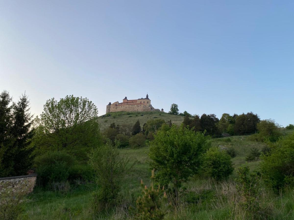 Andras Penzion Krásnohorské Podhradie Exterior foto